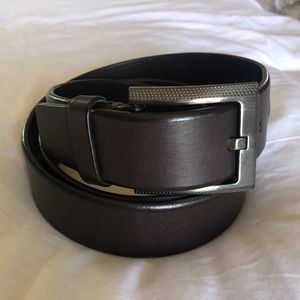 tumi belt